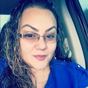 Meet your Posher, Elie